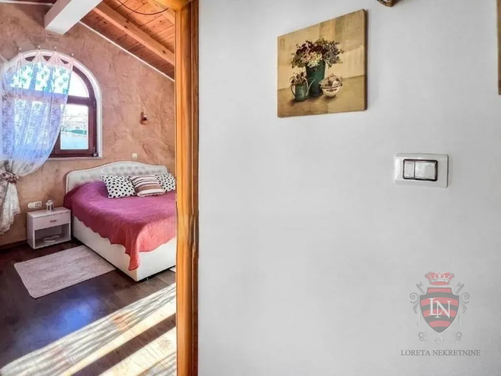 kuća s bazenom, lupoglav, istra, 155 m2 - slika 23