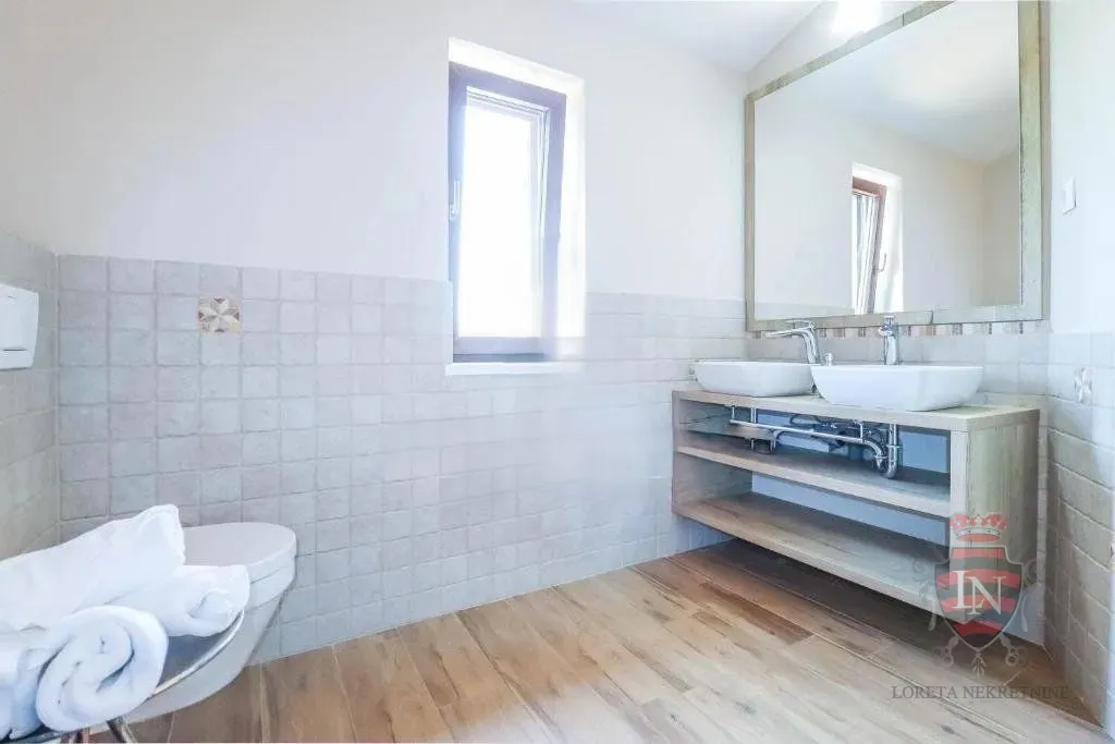 kuća s bazenom 168 m2, sveti lovreč, istra - slika 16