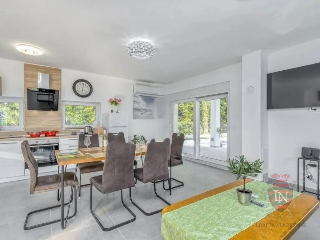 kuća s bazenom, 84 m2, tinjan - slika 18