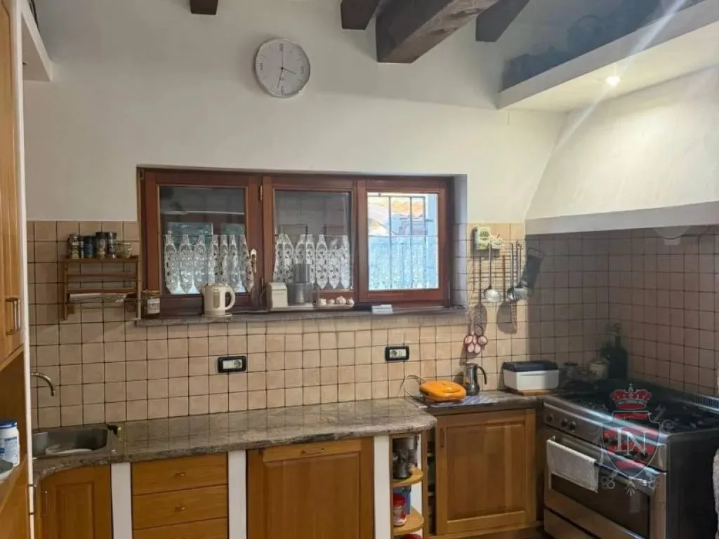 kuća 140 m2, buje, istra - slika 22