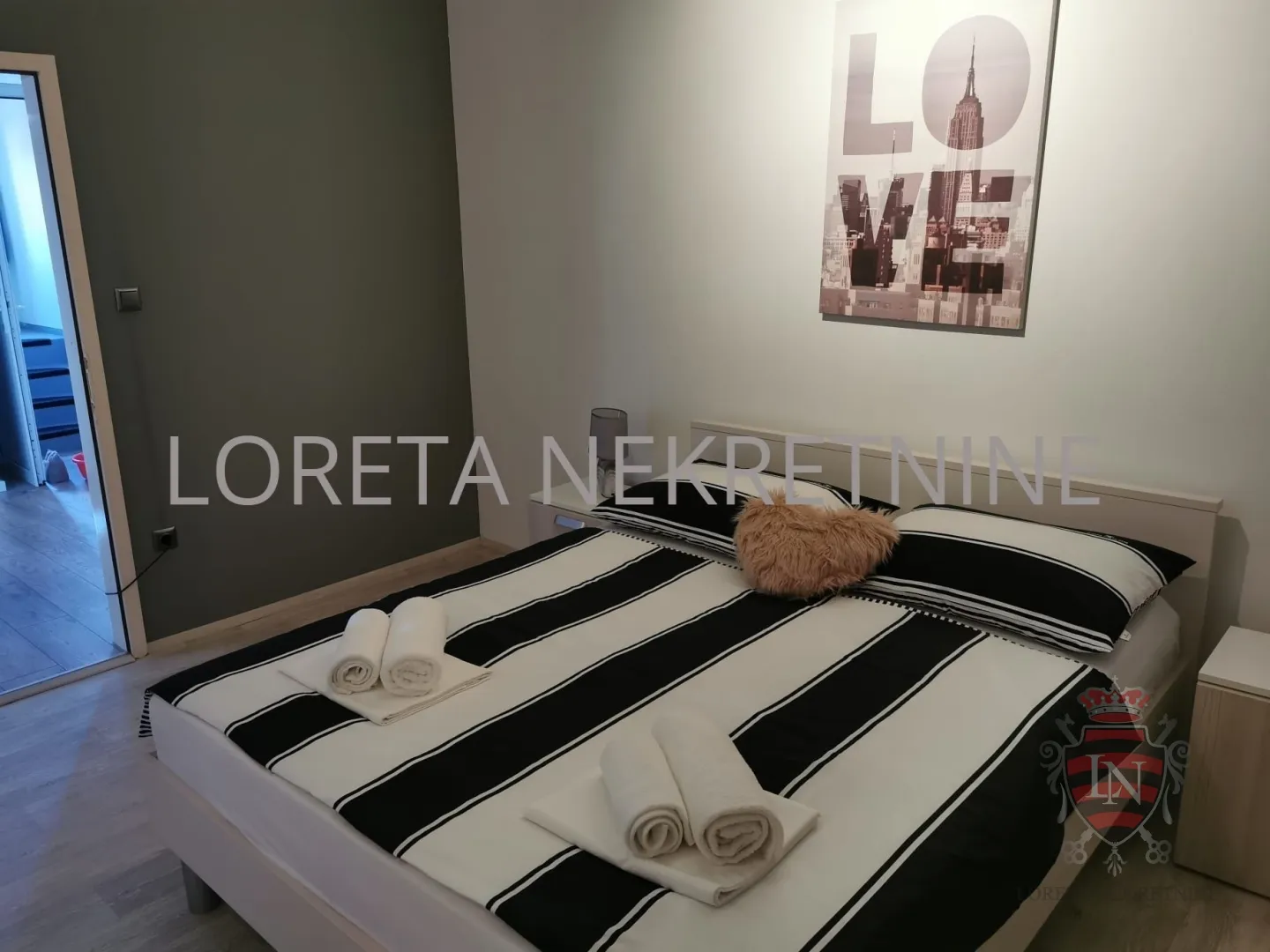etažirana poslovno-stambena zgrada,tribunj, 397.00 m2, top lokacija! - slika 13