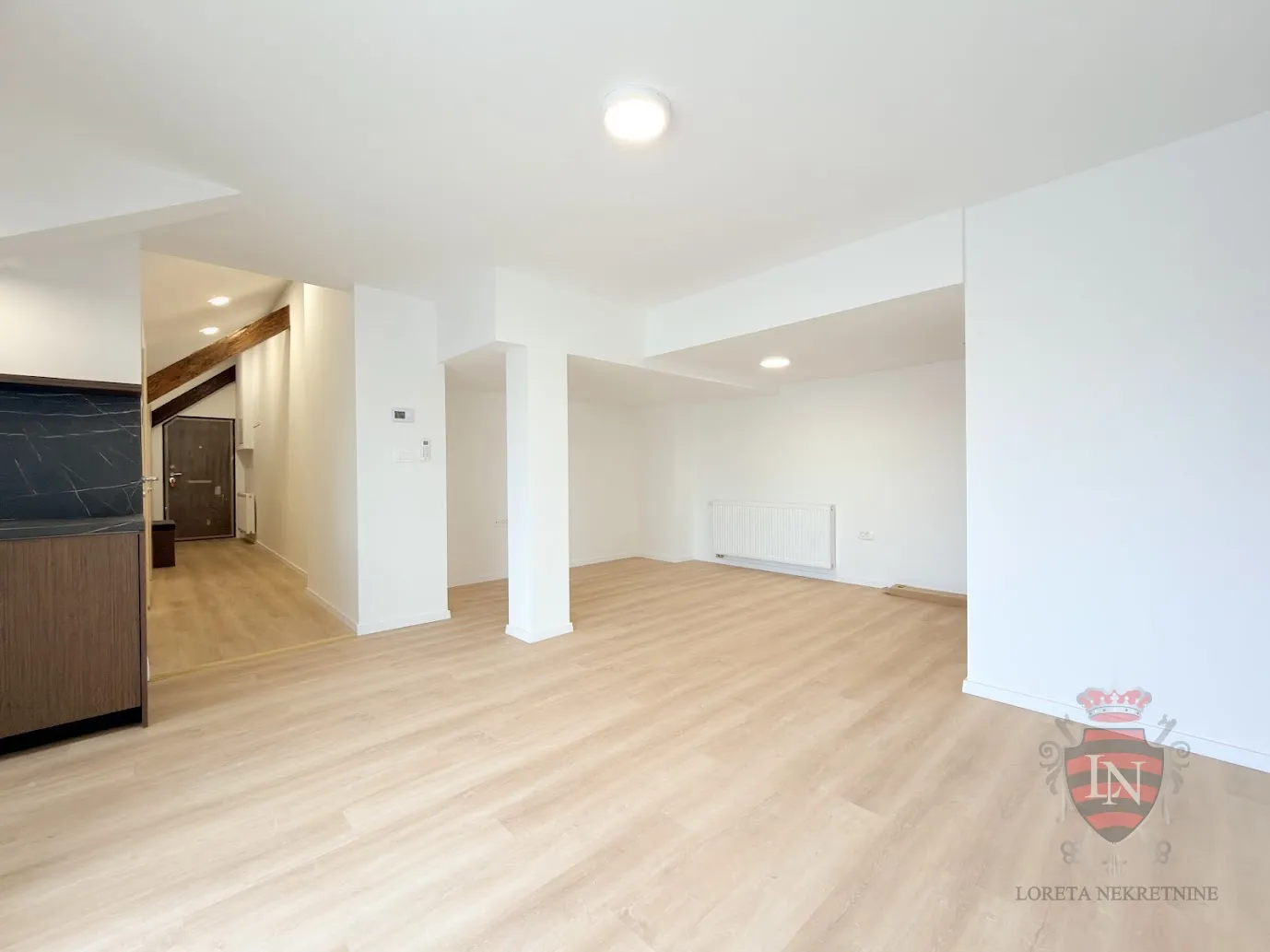 prostor centar, park zrinjevac 75 m2 - slika 13