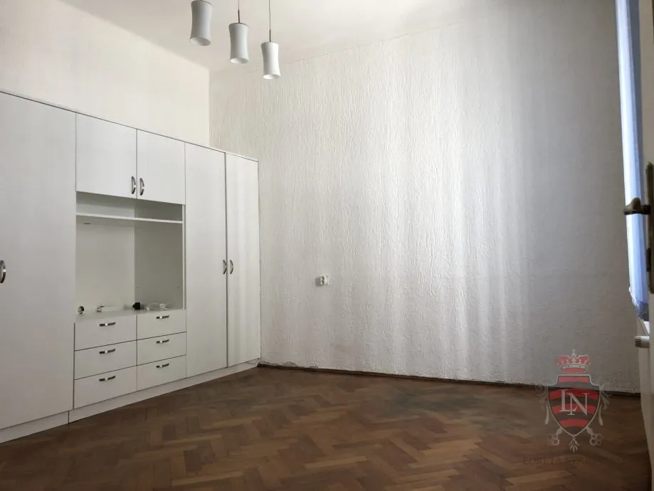 Stan 36 m2 u centru grada s parkirnim mjestom, Zagreb