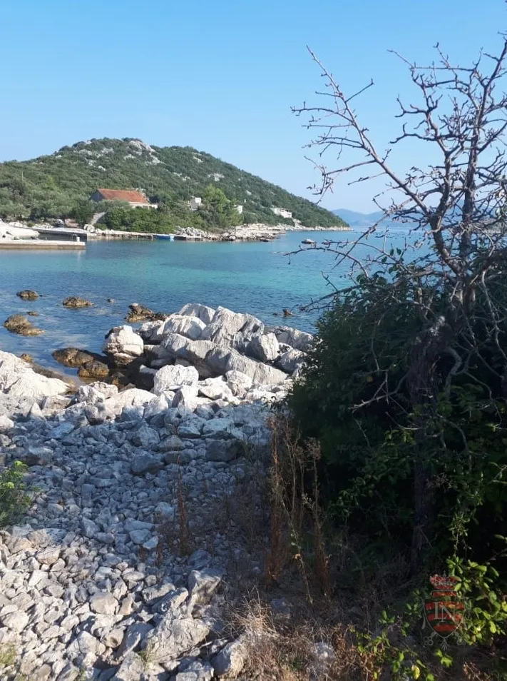 zemljište s projektom i dozvolom oko 700 m2, pelješac - slika 25