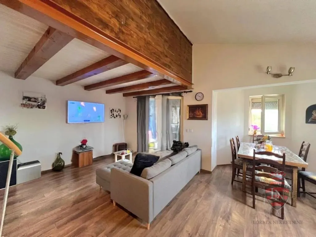 stan poreč 60 m2 - slika 2