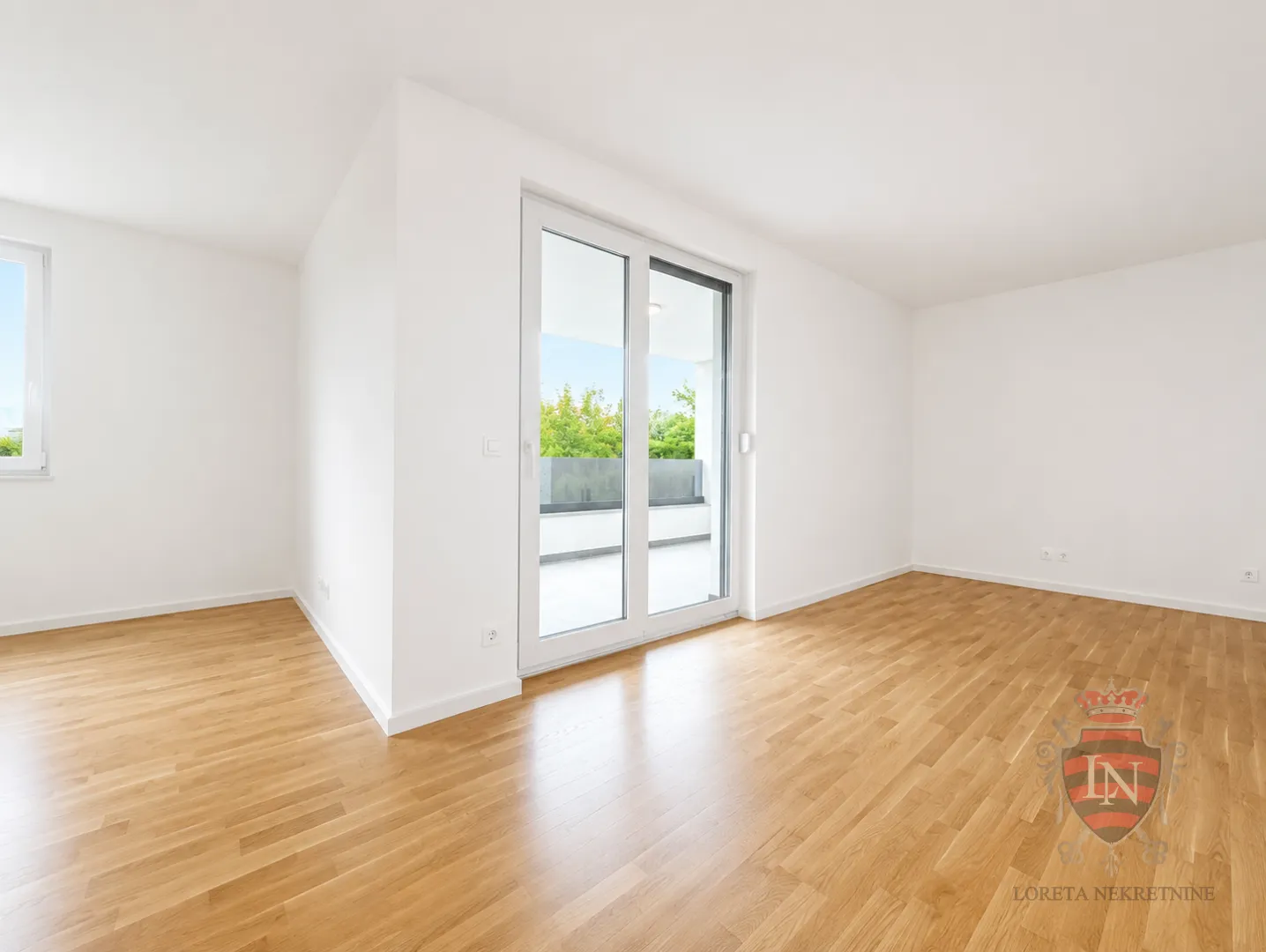 prostran i funkcionalan s lođom i parkirnim mjestom , arena, blato, 116,38 m2 - slika 5