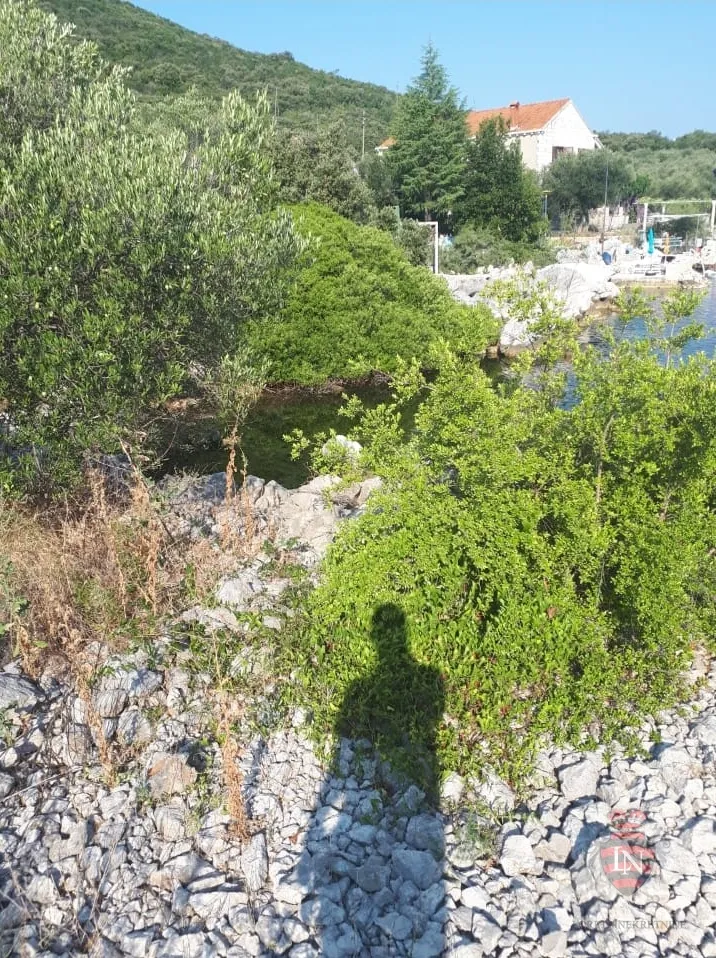 zemljište s projektom i dozvolom oko 700 m2, pelješac - slika 23