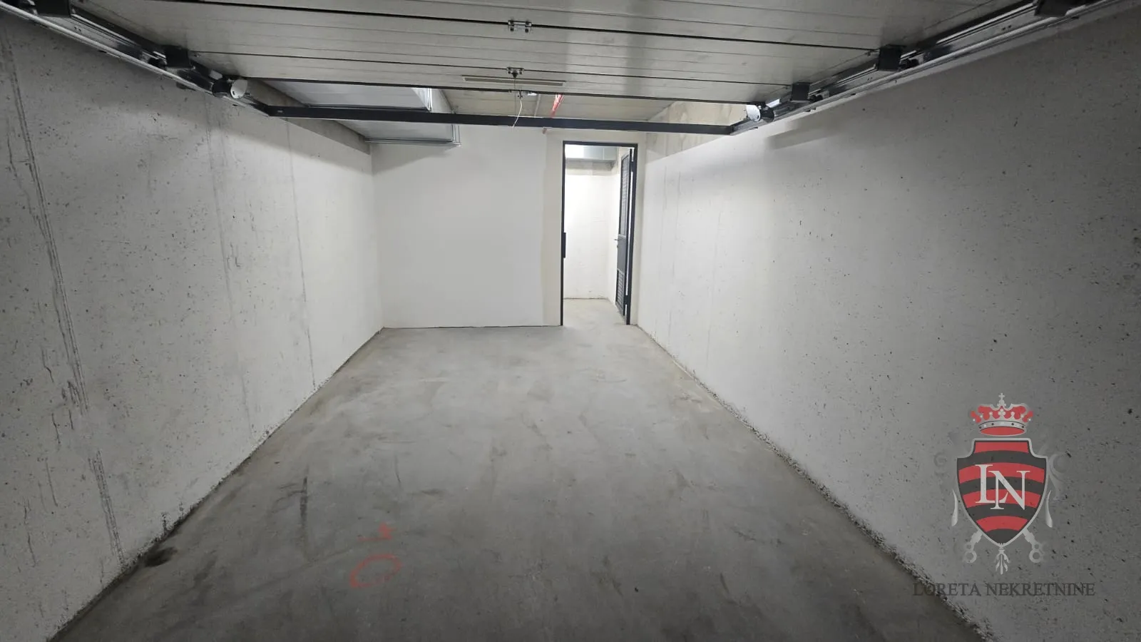 garaža u garaži zgrade, 21 m2, špansko-oranice - slika 3