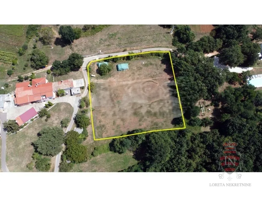 građevinsko zemljište 4300 m2, pićan, istra - slika 2