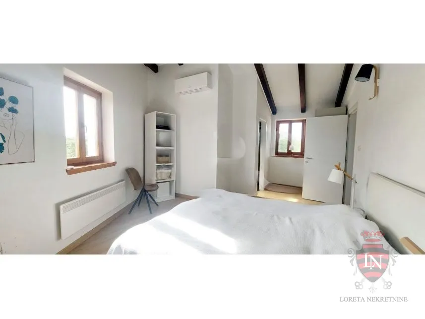 kuća s bazenom 172 m2 + okućnica, labin - slika 24