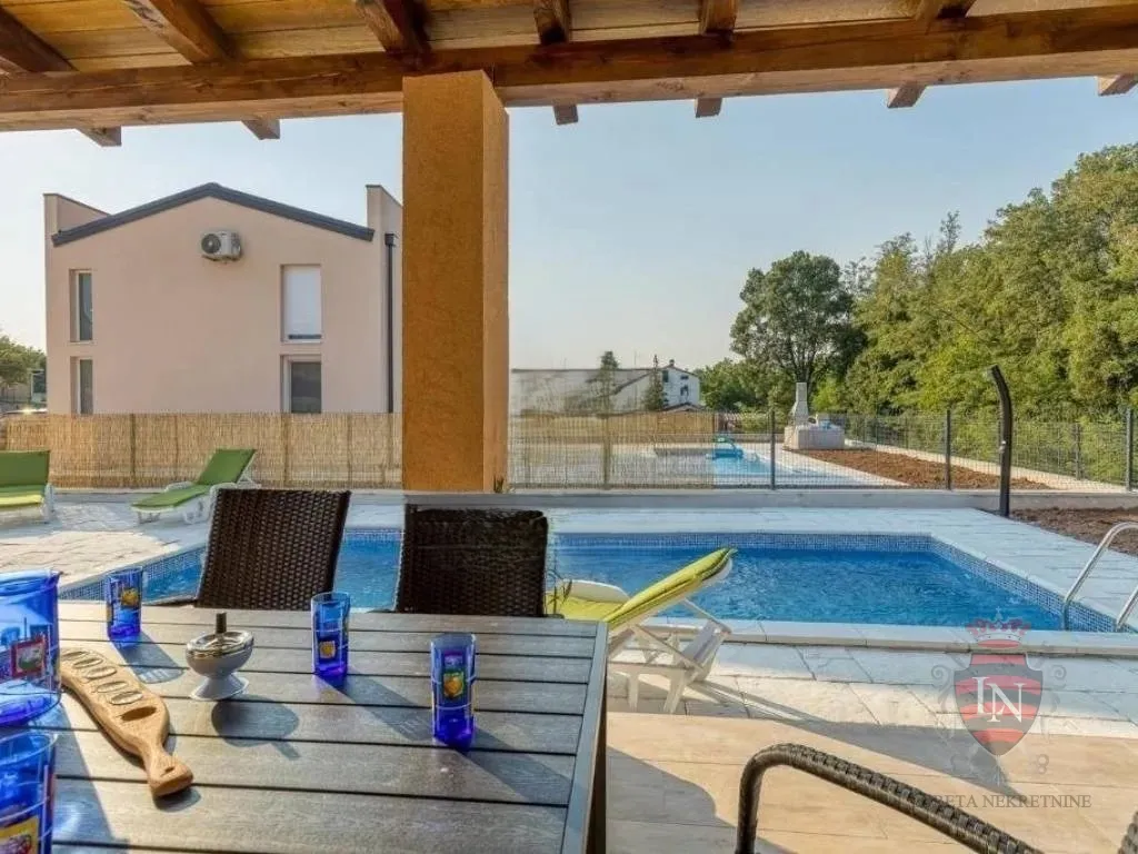 kuća s bazenom, 84 m2, tinjan - slika 9