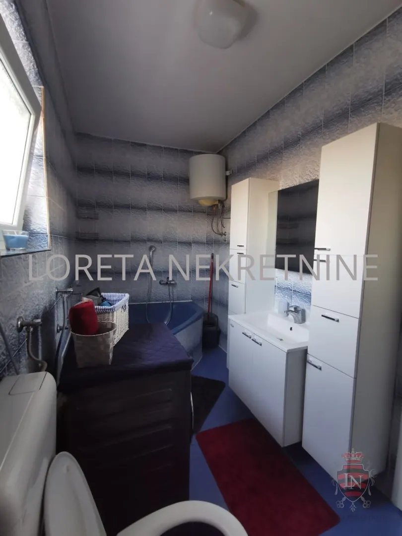 etažirana poslovno-stambena zgrada,tribunj, 397.00 m2, top lokacija! - slika 15