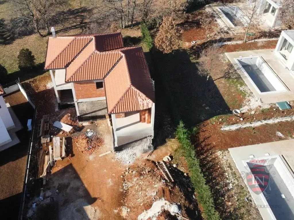 kuća s bazenom, novogradnja, poreč, 175 m2 na parceli od 762 m2 - slika 17