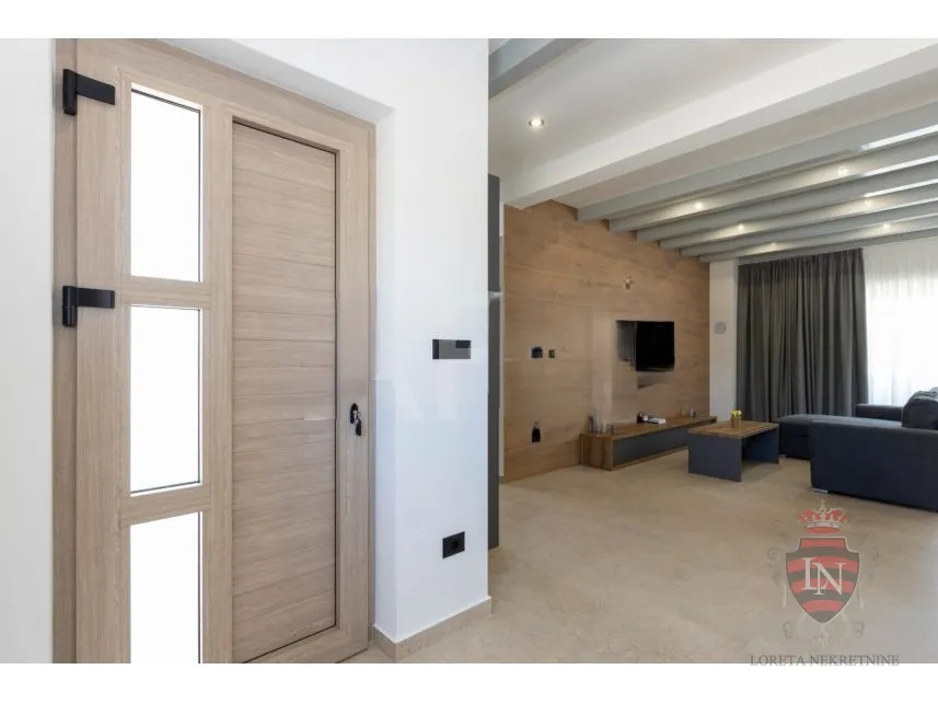 vila s bazenom, labin - slika 31