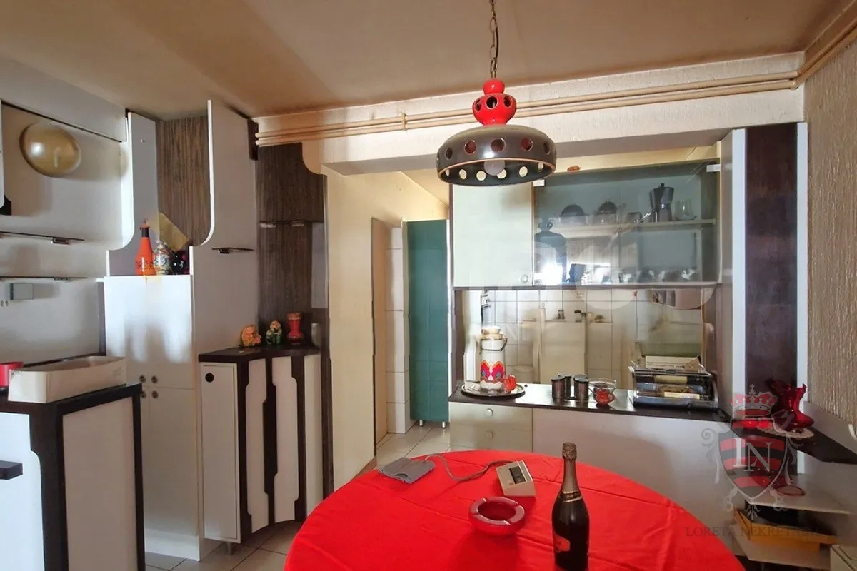 Stan u Šibeniku, 49 m2