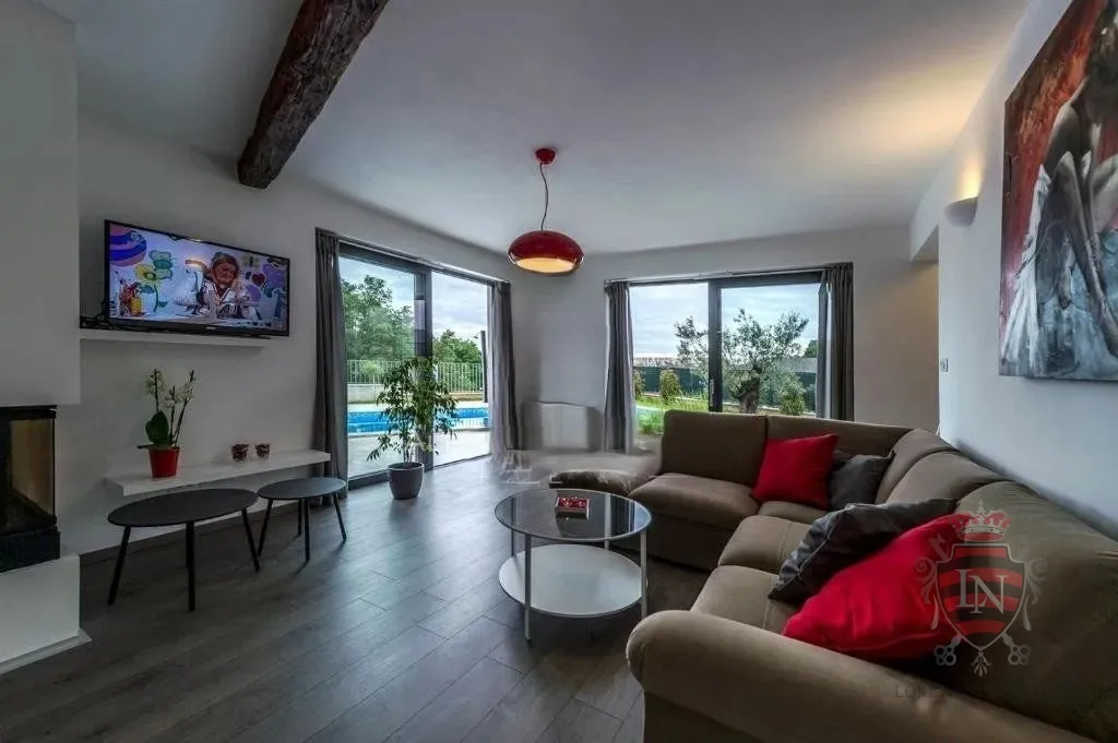 kuća s bazenom 145 m2, tinjan, istra - slika 14