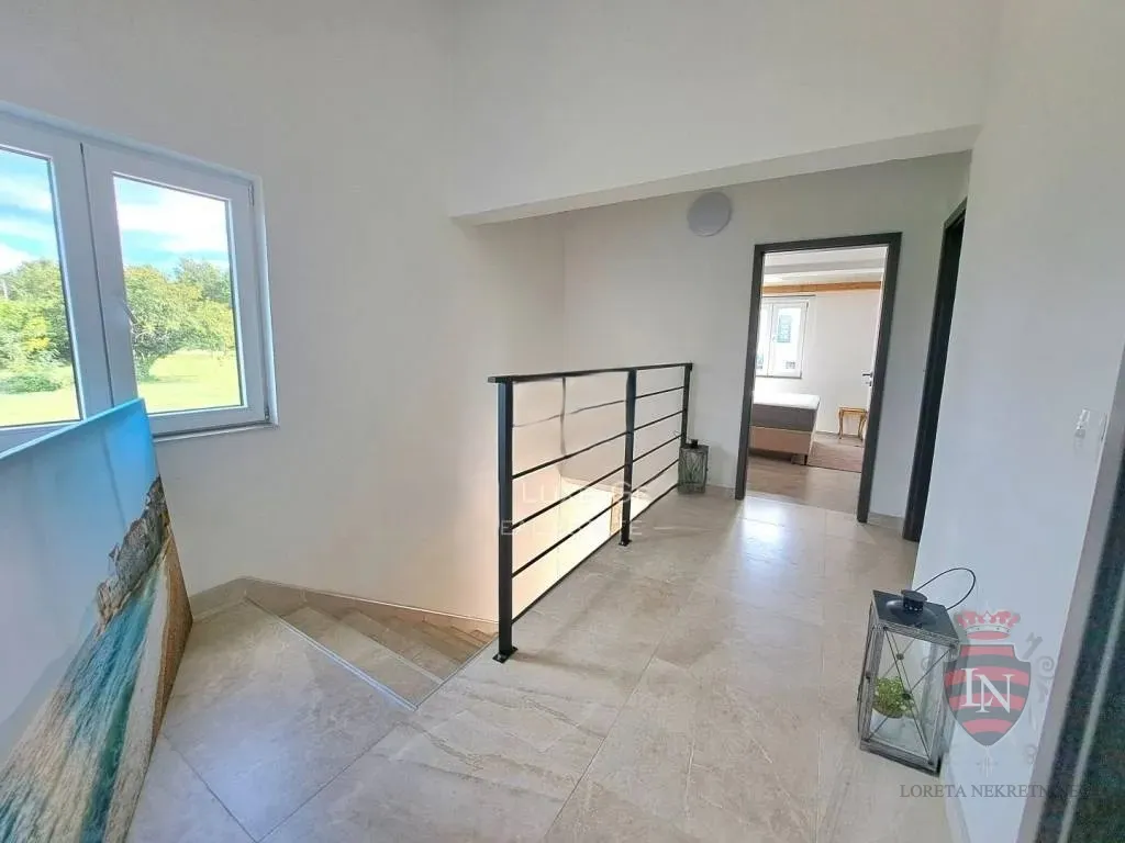 kuća s pogledom na more i bazenom, poreč - slika 19