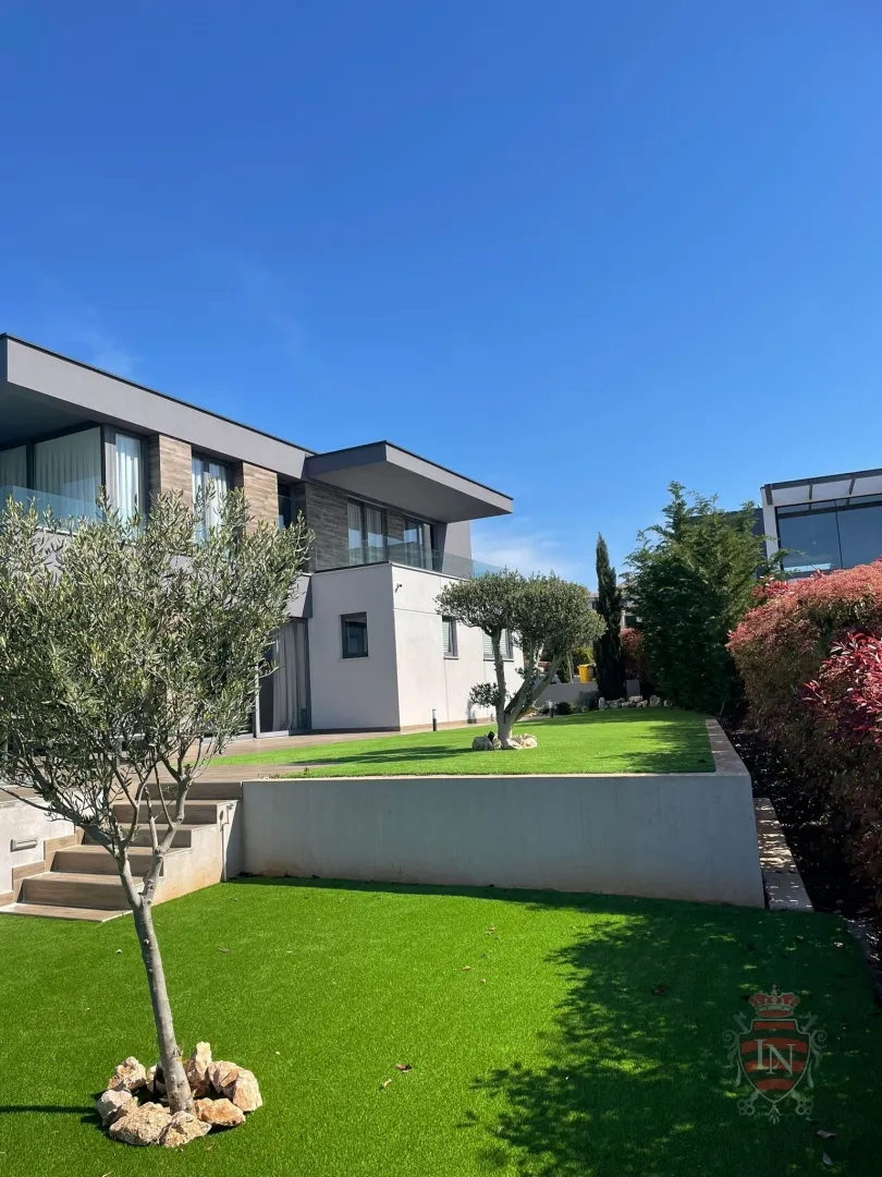 luksuzna vila 179 m2 s bazenom + okućnica, otok krk - slika 7