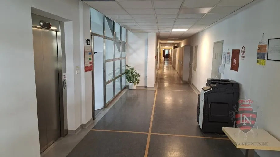 zakup uredskog prostora, neto površine 300,00 m² + parking, žitnjak - slika 9