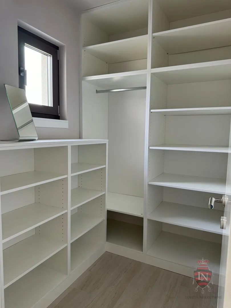 moderna vila sa bazenom krk, 165 m2 + okućnica - slika 16