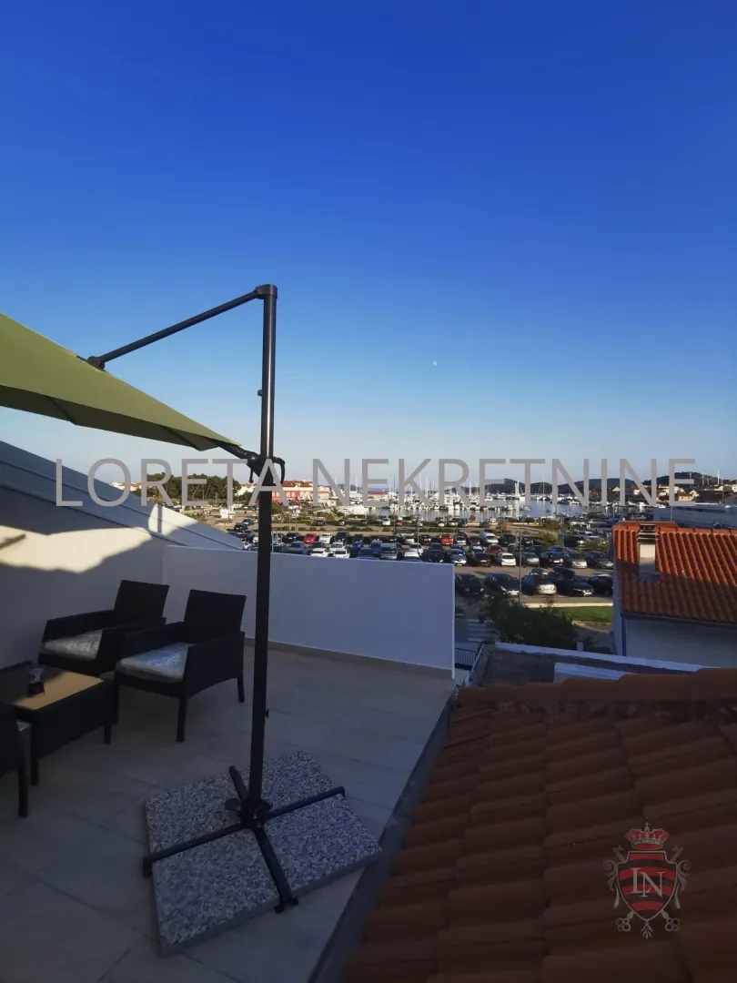 etažirana poslovno-stambena zgrada,tribunj, 397.00 m2, top lokacija! - slika 27