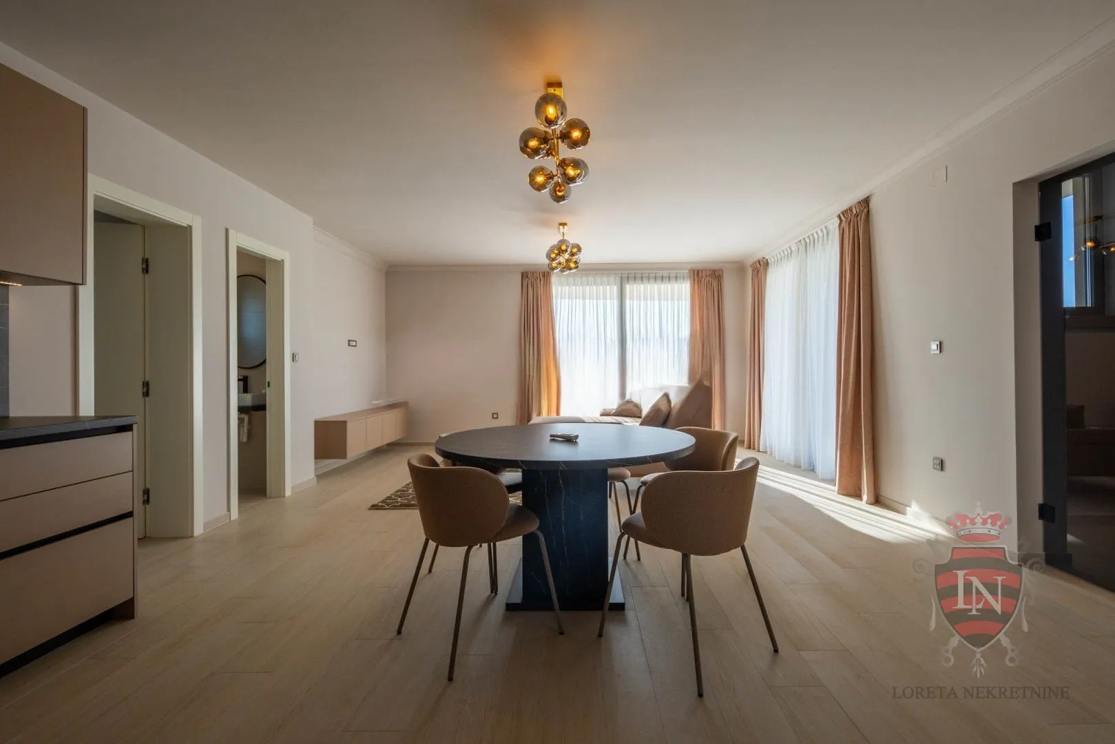 prekrasna vila sa bazenom krk, 213 m2 + okućnica - slika 6