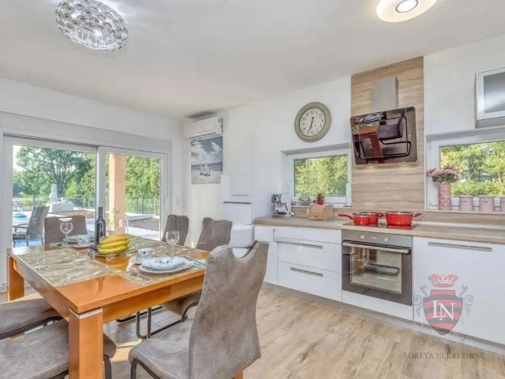 kuća s bazenom, 84 m2, tinjan - slika 22