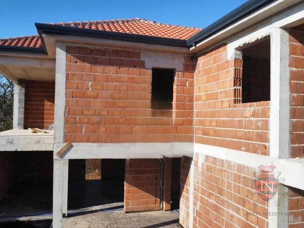 kuća s bazenom, novogradnja, poreč, 175 m2 na parceli od 762 m2 - slika 21
