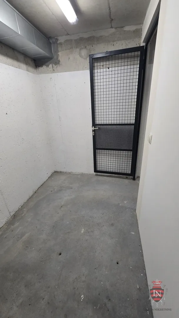 garaža u garaži zgrade, 21 m2, špansko-oranice - slika 6