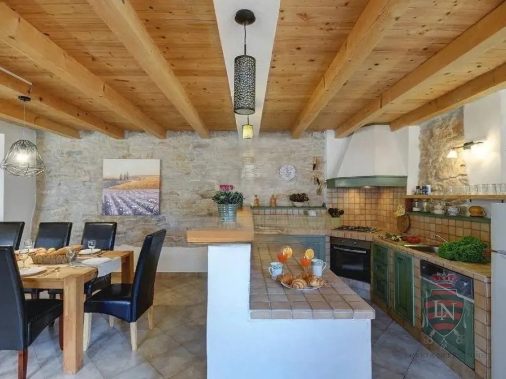 kamena kuća s bazenom, gračišće, istra - slika 18