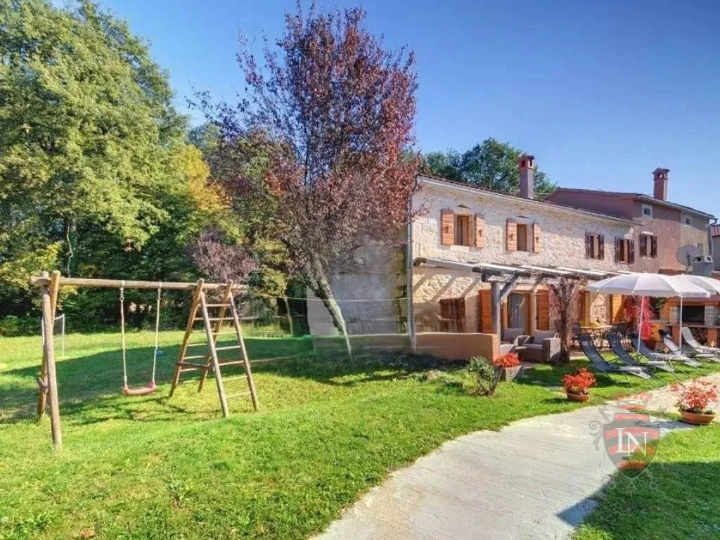 kamena kuća s bazenom, gračišće, istra - slika 10