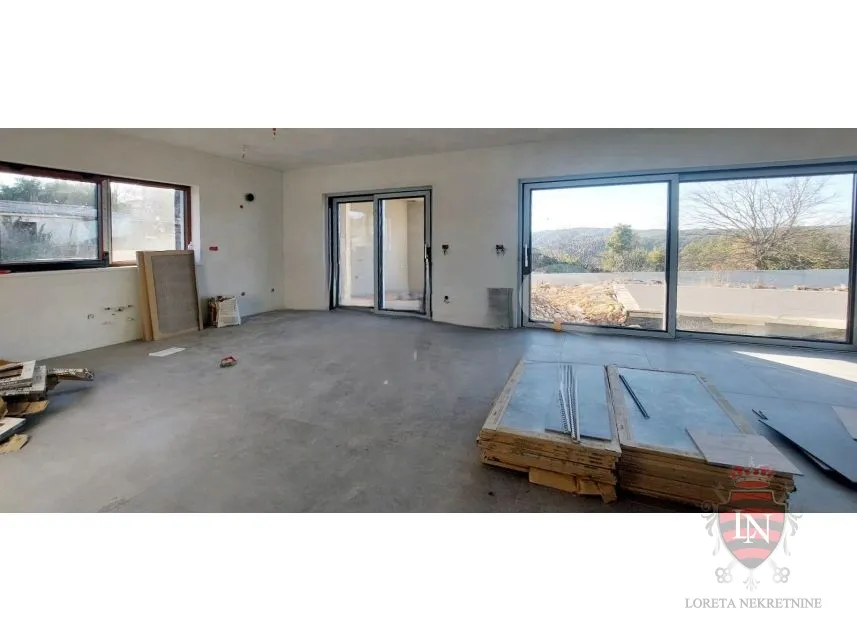 vila labin 169 m2 na parceli 1300 m2 - slika 9
