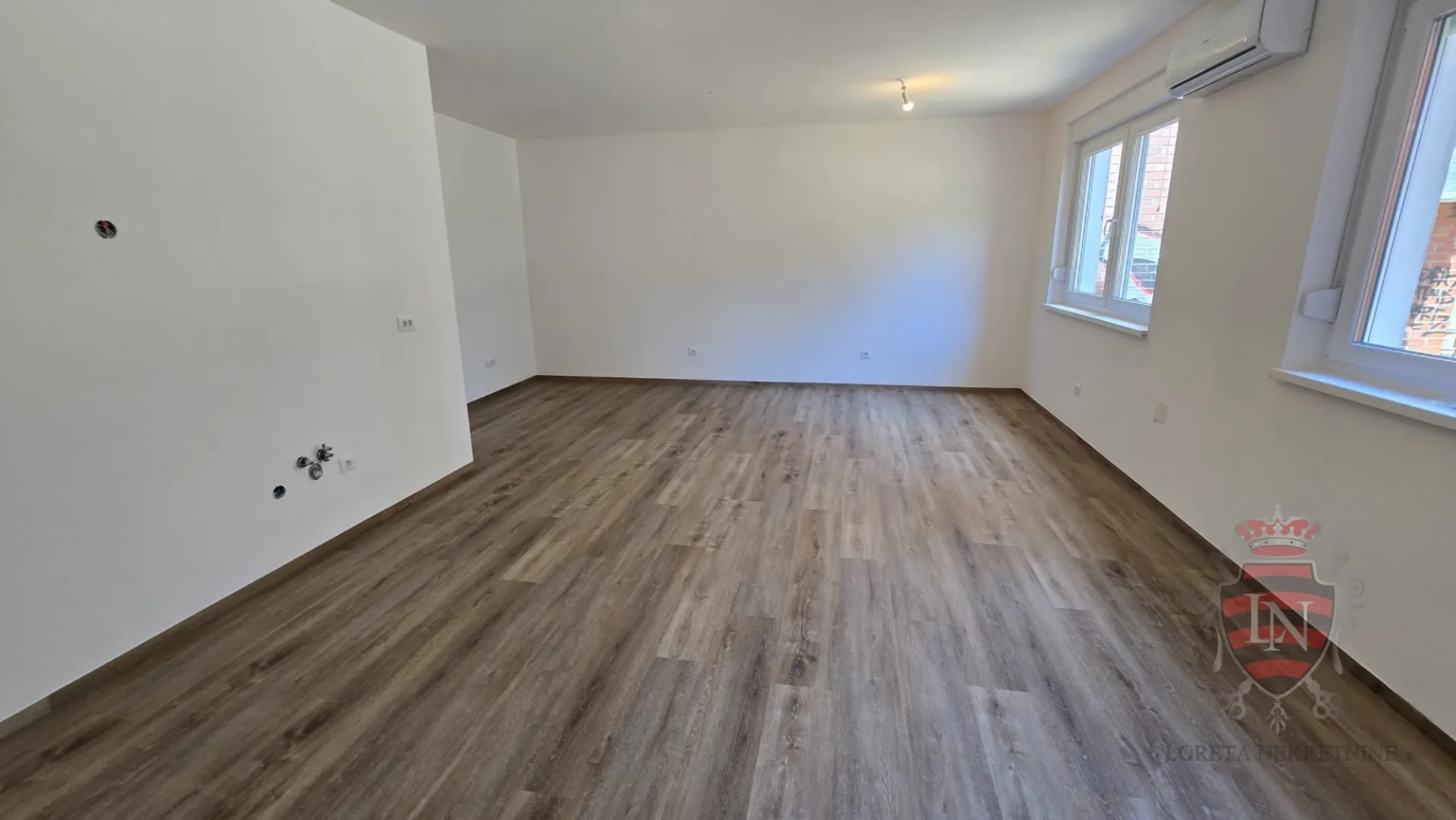 poslovni prostor - 4 stana! 262 m2, sesvete - slika 4