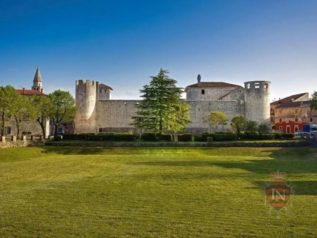 kuća s bazenom 136 m2, svetvinčenat, istra - slika 12