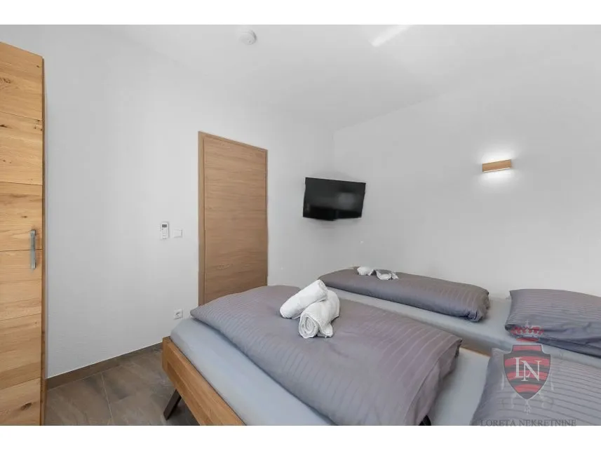 vila u blizini mora 302 m2, labin, istra - slika 12