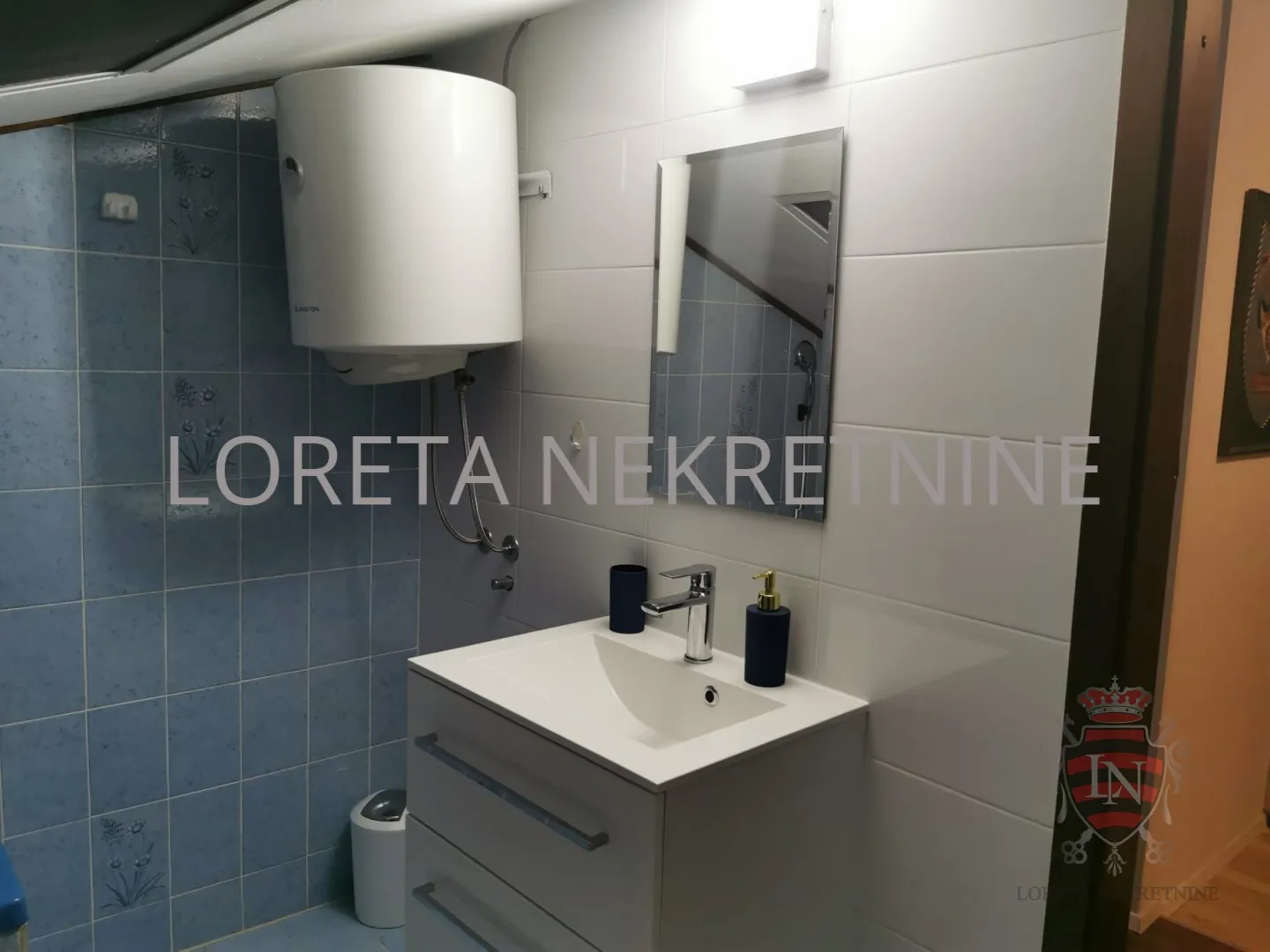 etažirana poslovno-stambena zgrada,tribunj, 397.00 m2, top lokacija! - slika 24