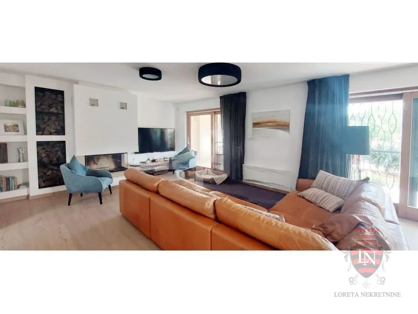 kuća s bazenom 172 m2 + okućnica, labin - slika 28