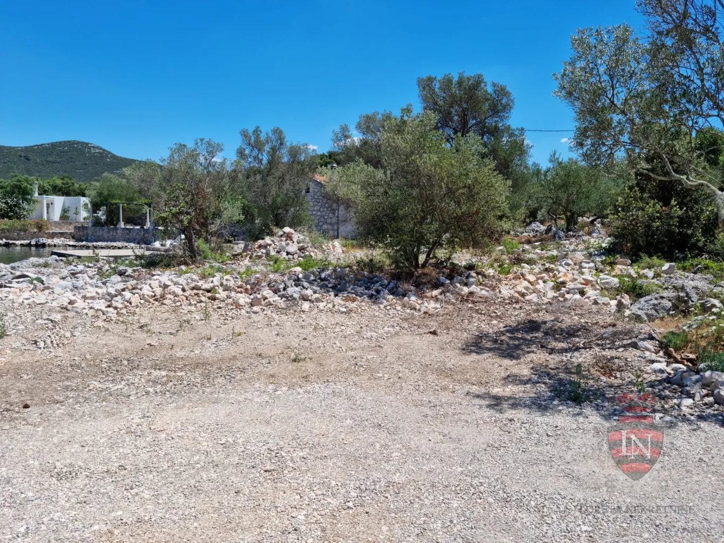 zemljište s projektom i dozvolom oko 700 m2, pelješac - slika 7