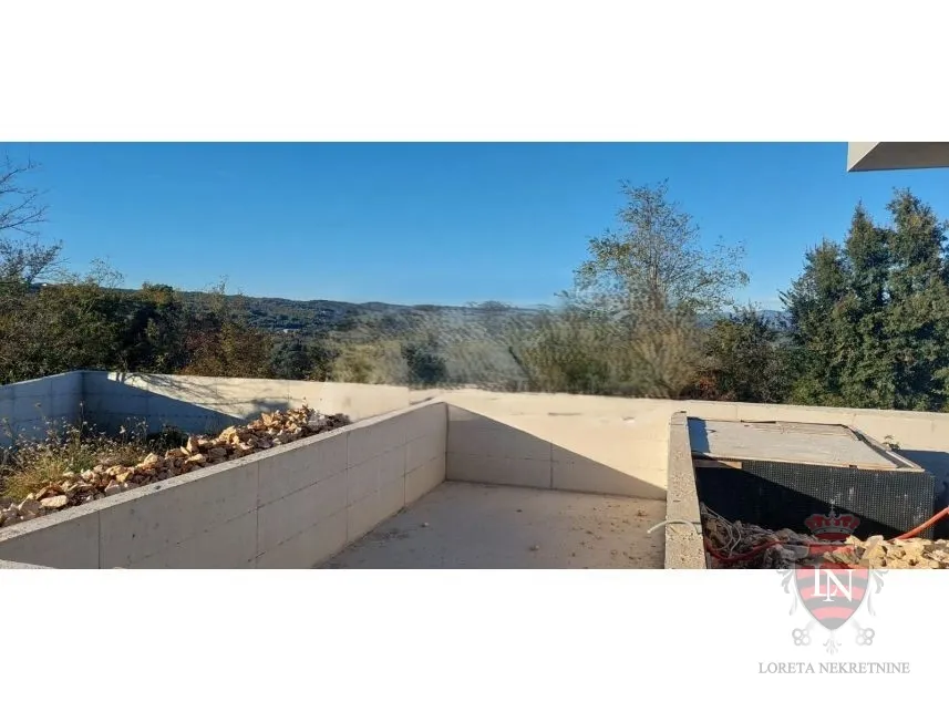 vila labin 169 m2 na parceli 1300 m2 - slika 27