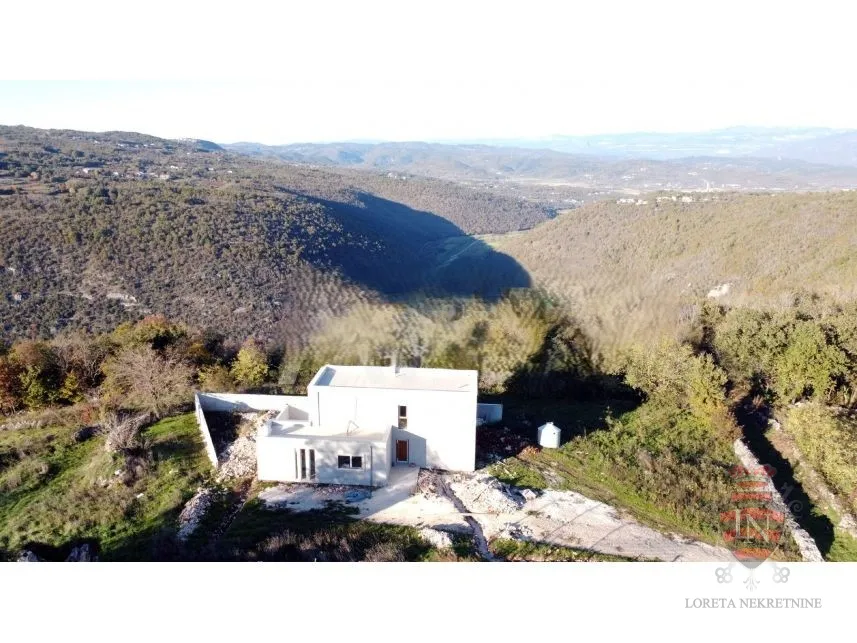 Vila Labin 169 m2 na parceli 1300 m2