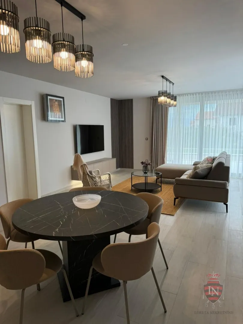 moderna vila sa bazenom krk, 165 m2 + okućnica - slika 12