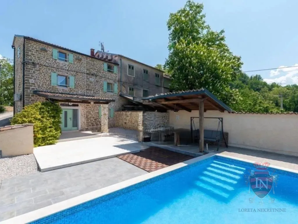 Kamena kuća s bazenom 115 m2, Motovun