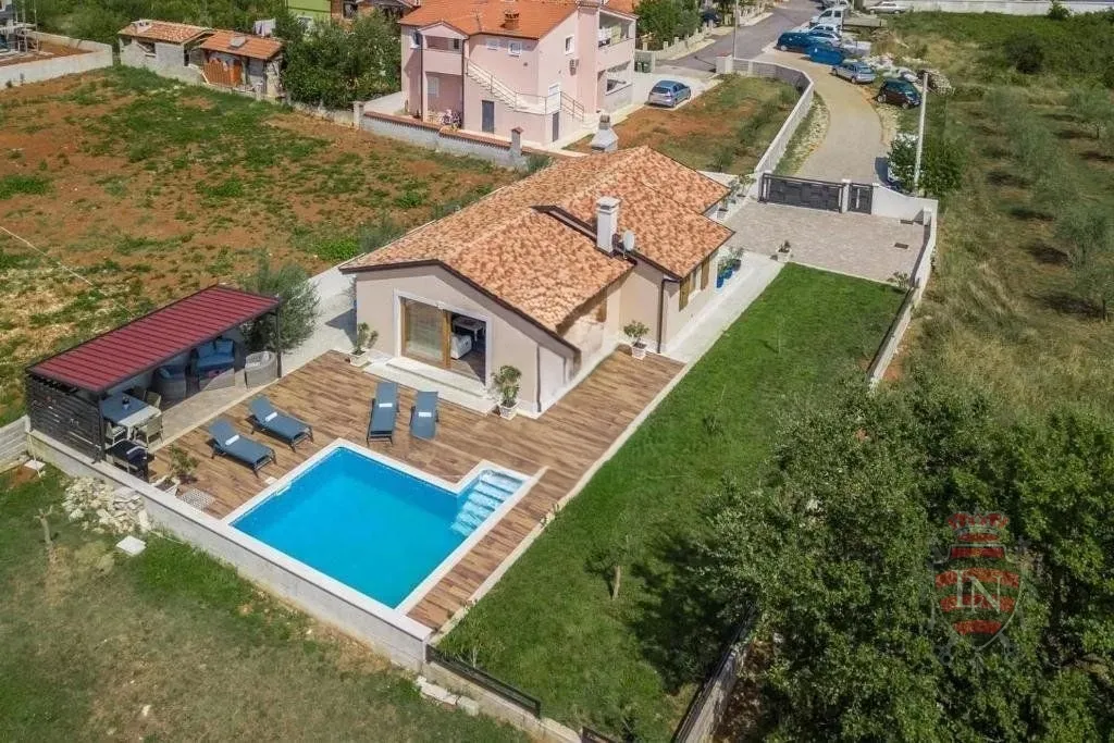 kuća s bazenom 85 m2, poreč, istra - slika 4