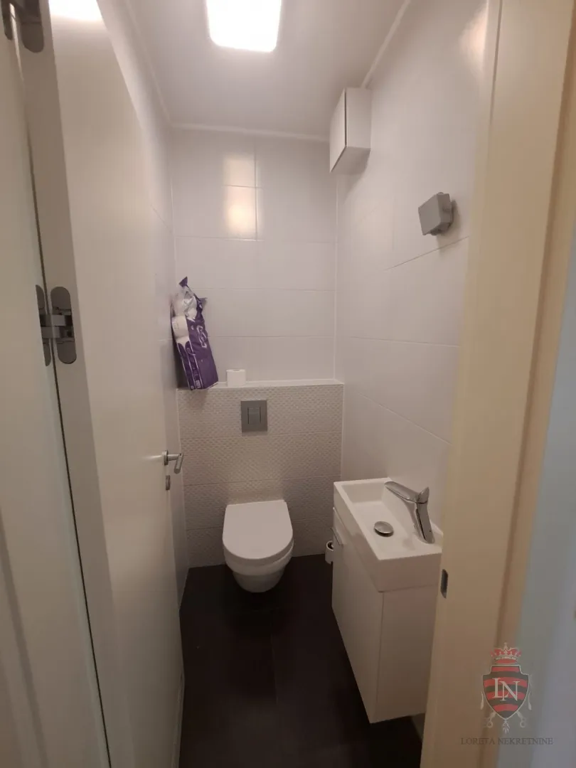 poslovni prostor, uredski, meandar centar, središće, 67,87 m2 - slika 3