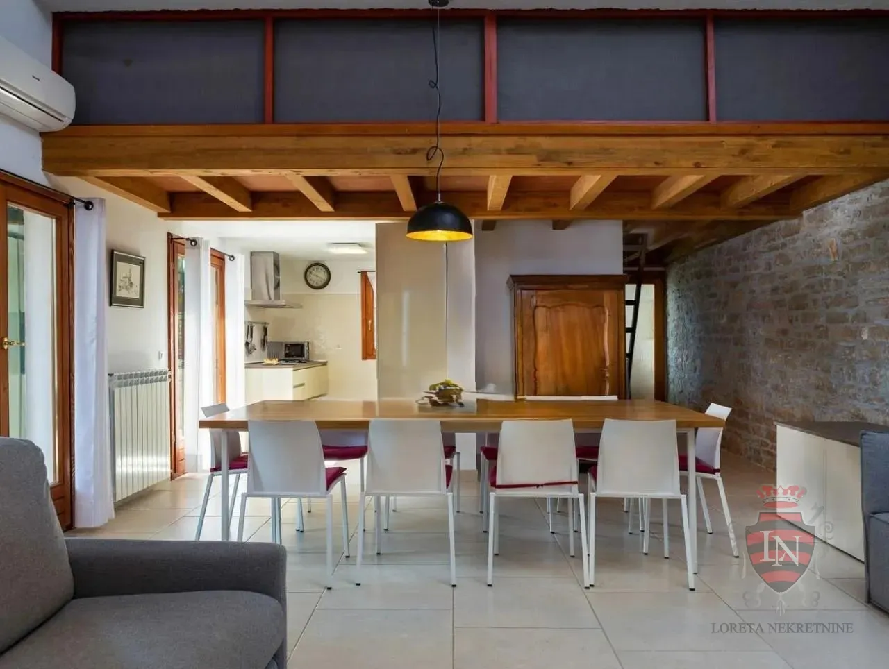 kamena kuća s bazenom 280 m2, gračišće, istra - slika 23