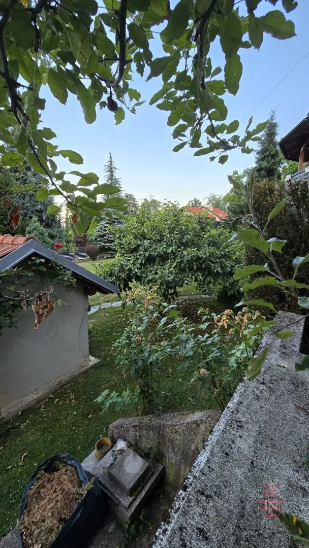 samobor kuća 396 m2 na parceli od 1000 m2 - slika 21
