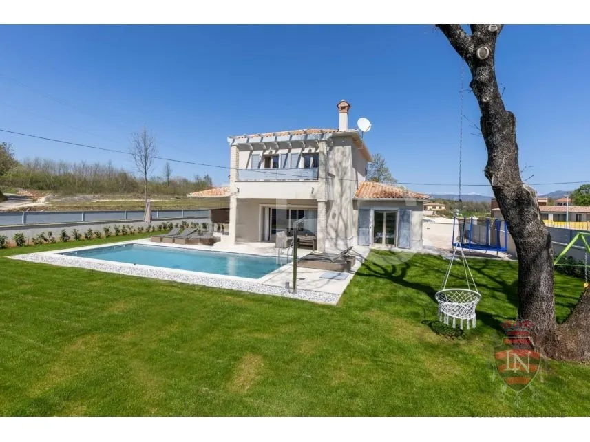 vila s bazenom, labin - slika 3