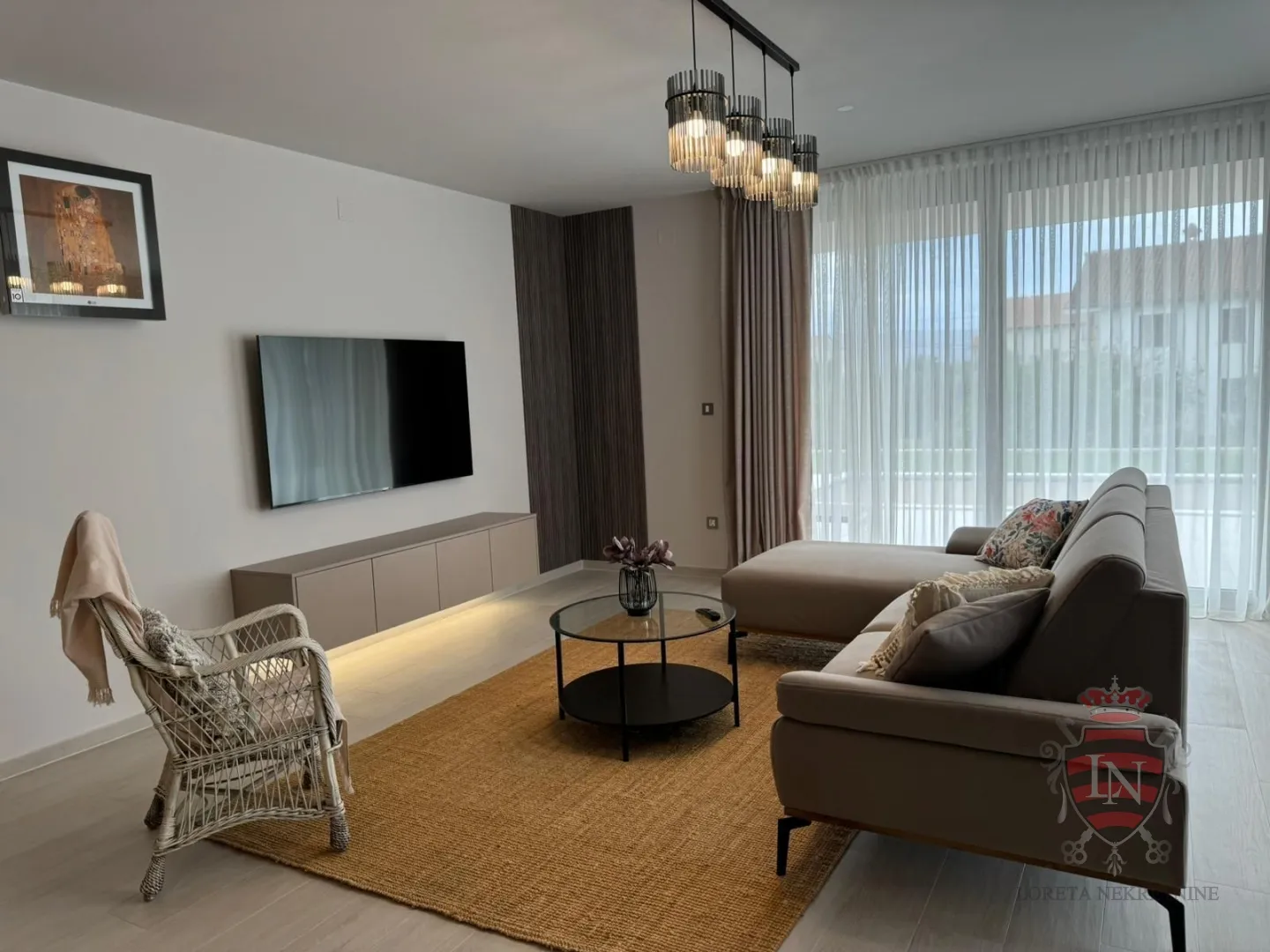moderna vila sa bazenom krk, 165 m2 + okućnica - slika 8
