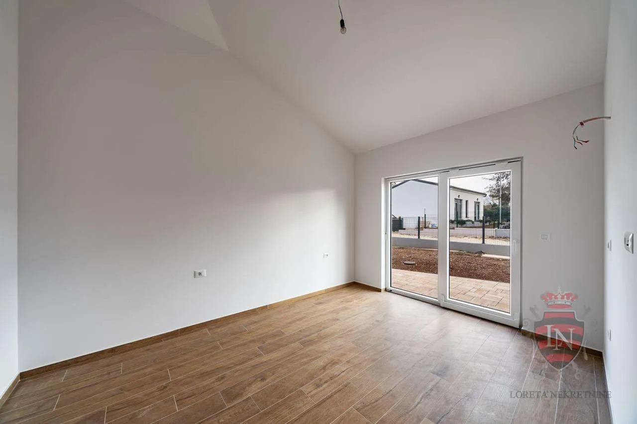 kuća s bazenom 144 m2, barban - slika 25