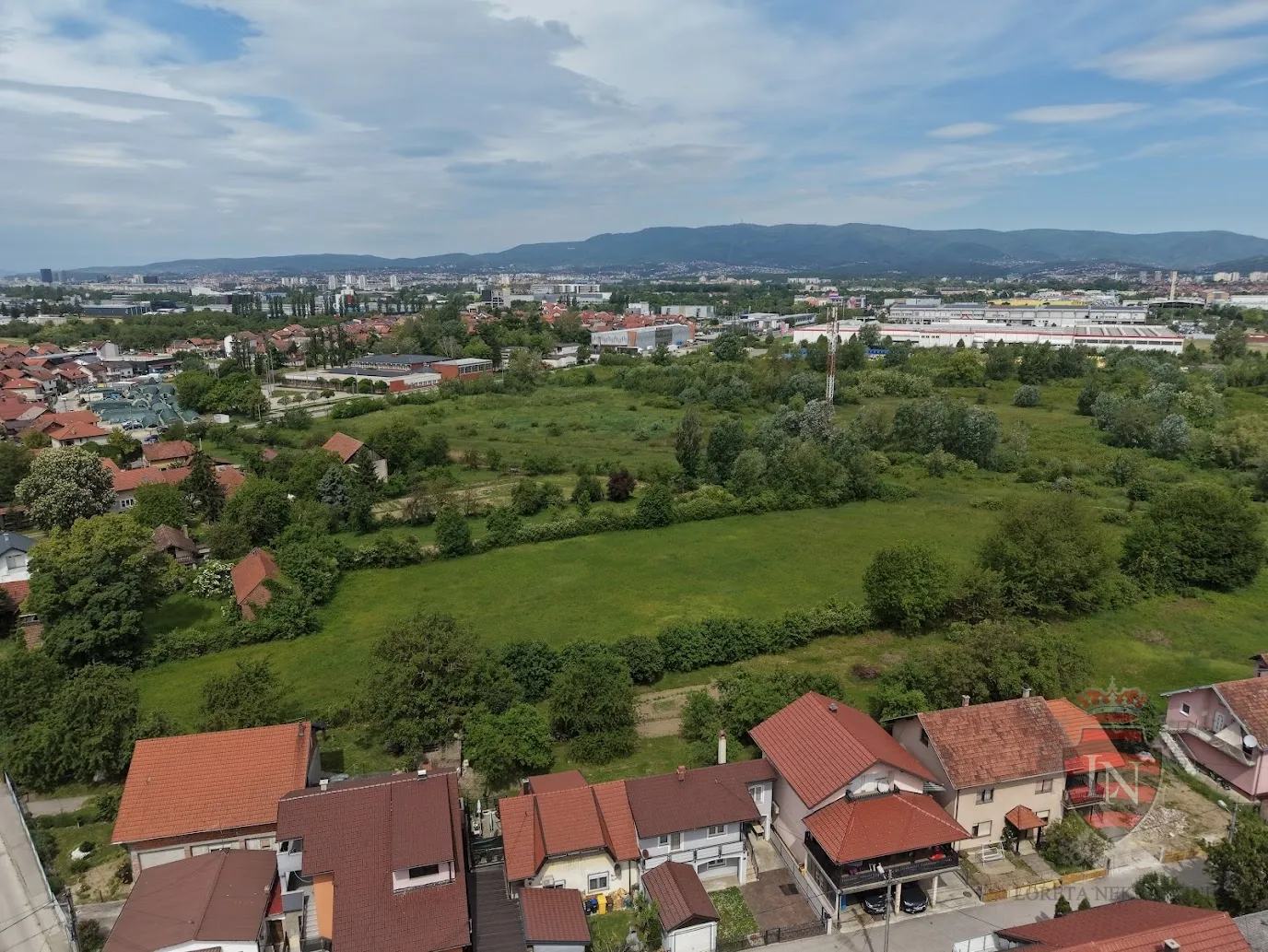razvojna lokacija uz slavonska avenija | 8.308 m² | m1 / m2 | pravilan oblik | mogućnost okrupnjavanja - slika 10